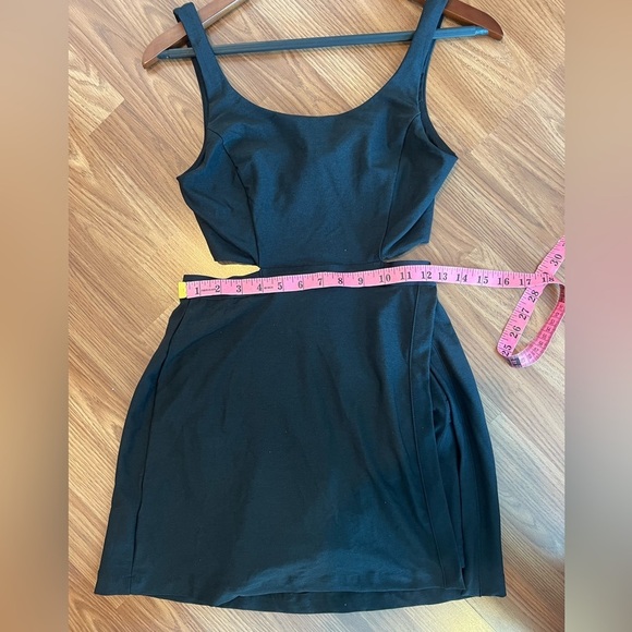 Outdoor Voices Court Dress cutout back with shorts - Picture 8 of 16